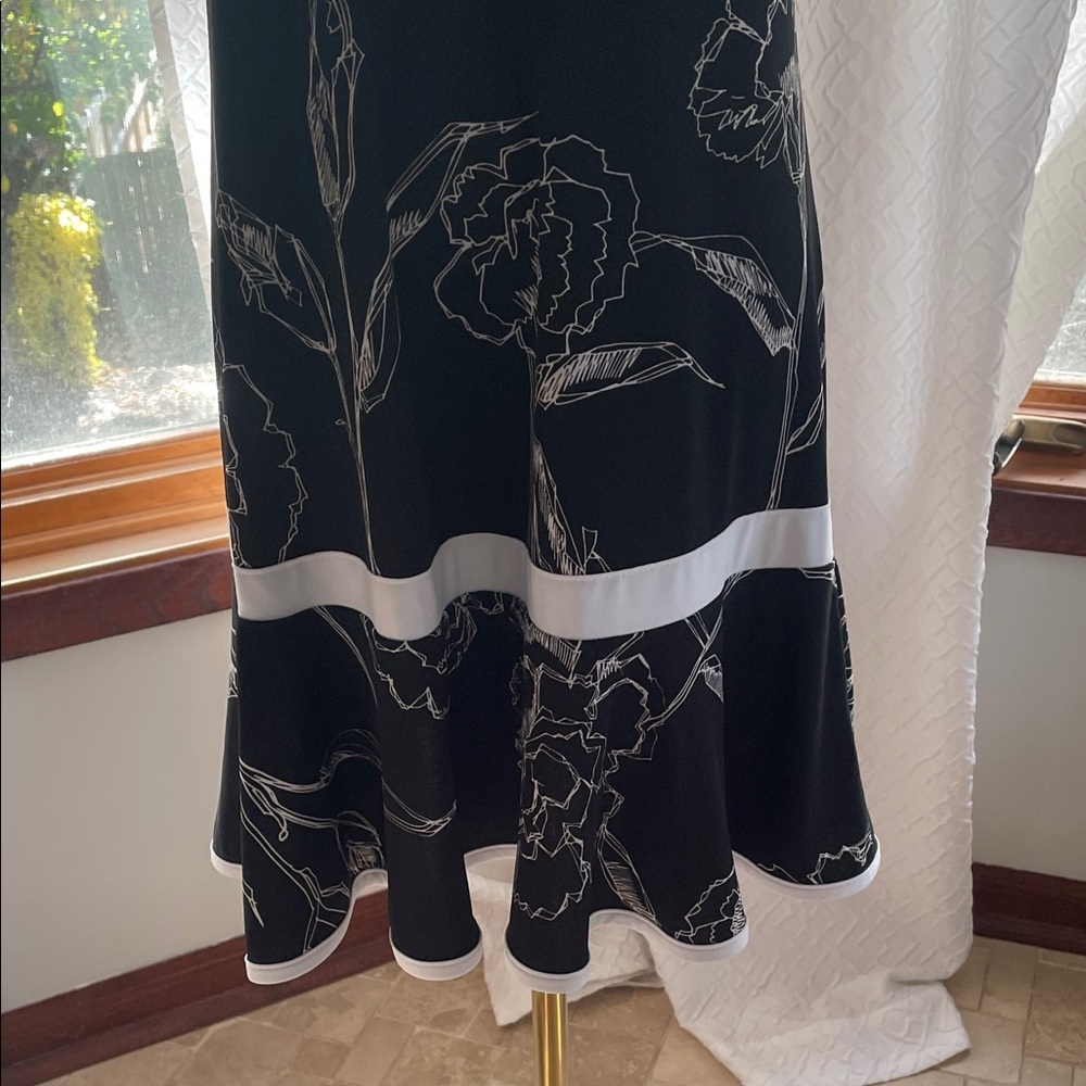 Kollontai Canada Elegant Black and White Floral Dress Medium EUC Flapper - Picture 4 of 8
